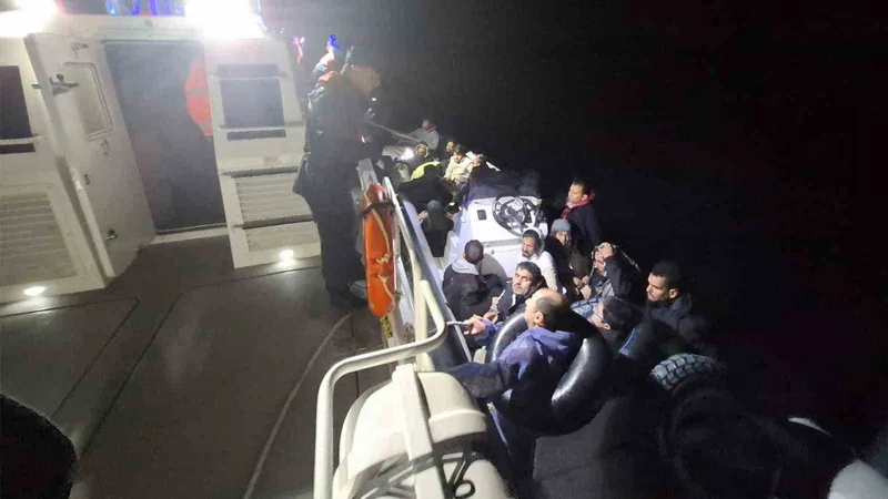 Bodrum’da 5’i çocuk 26 düzensiz göçmen kurtarıldı
