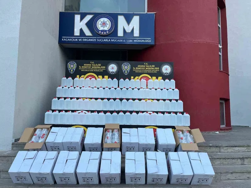 Adana’da yılbaşı öncesi sahte içki operasyonu: 2 ton kaçak etil alkol ele geçirildi
