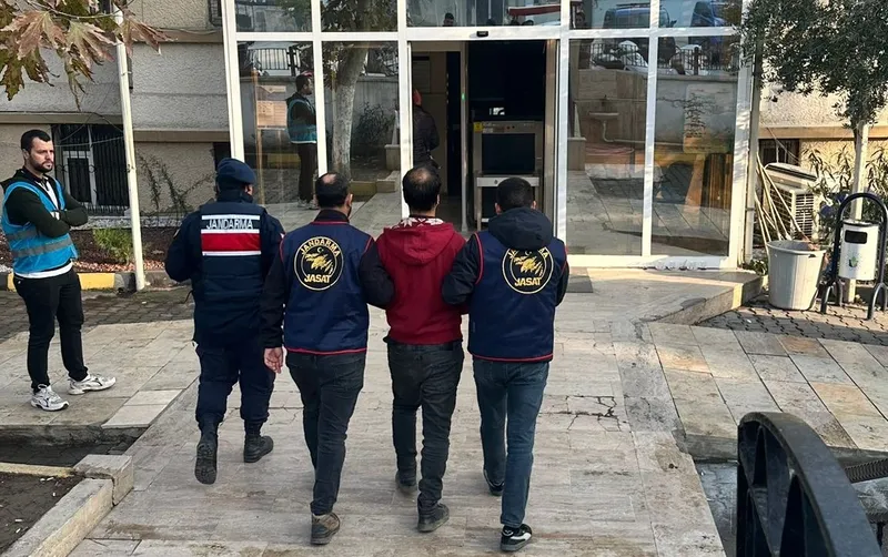 Çiftçilerin korkulu rüyası gaspçı jandarmadan kaçamadı
