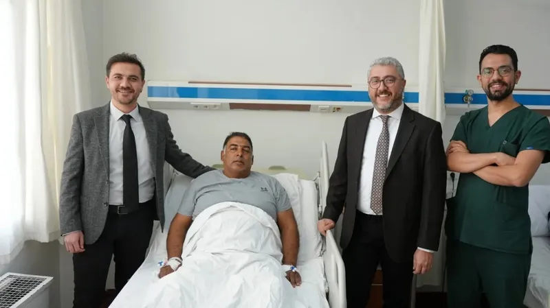 Aydın’da ilk kez ağız içinden alınan doku ile yeni idrar yolu oluşturuldu
