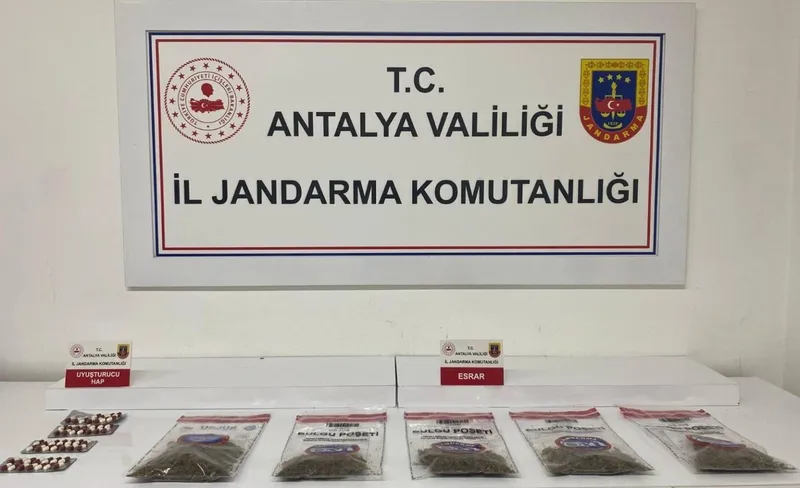 Alanya’da jandarmadan uyuşturucu operasyonu
