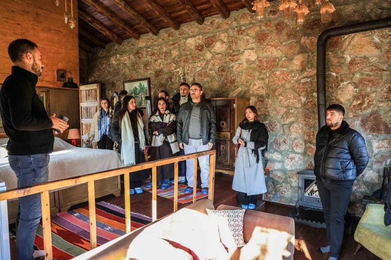 Üniversiteli gençler Sakin Şehir ünvanlı Çameli’yi gezdi
