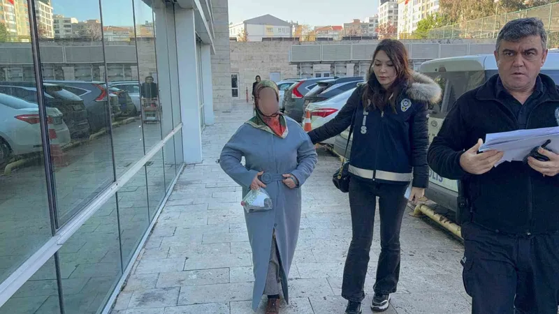 Otomobilin çarptığı yaşlı adam hayatını kaybetti
