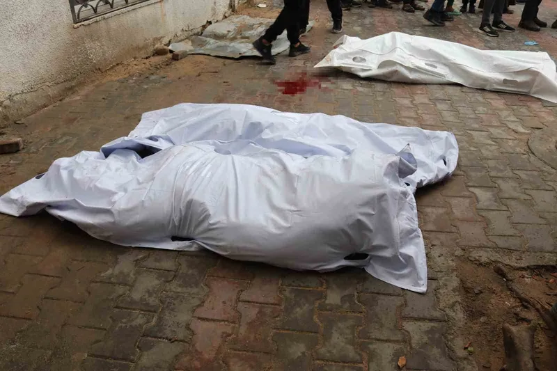 İsrail’in Hamas’ın üst düzey komutanı Saad’ı hedef aldığı saldırıda can kaybı 4’e yükseldi
