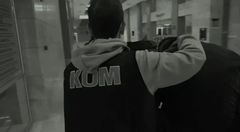 Antalya’da tehditle para istedikleri iş yerini kurşunlayan 3 şüpheli tutuklandı
