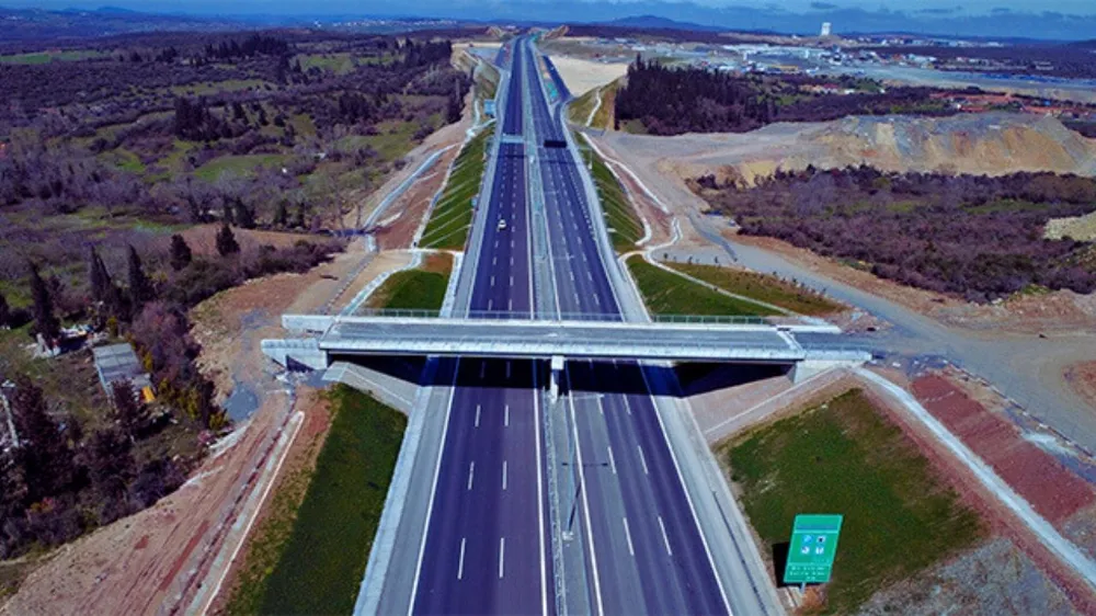 2026 köprü ve otoyol ücretleri netleşti: Bakan Uraloğlu, zam oranı açıklandı