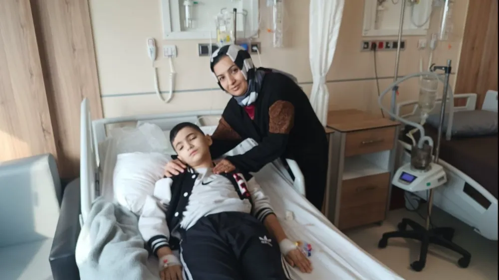 13 yaşındaki çocuk 52 gündür öksürük nöbeti yaşıyor