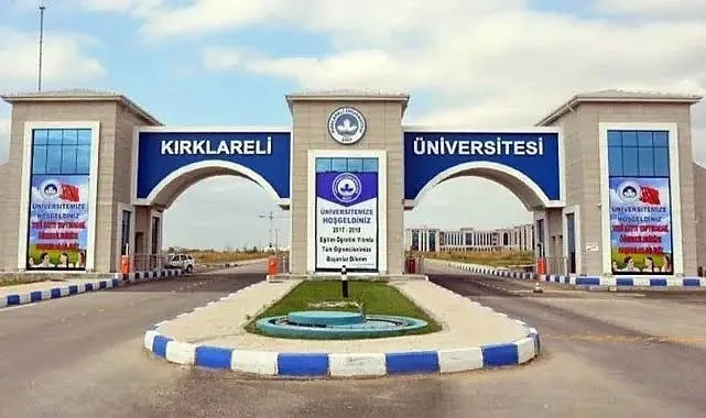 Kırklareli Üniversitesi’nde tavuklu pilav yiyen 53 öğrenci zehirlenme şüphesiyle hastaneye başvurdu
