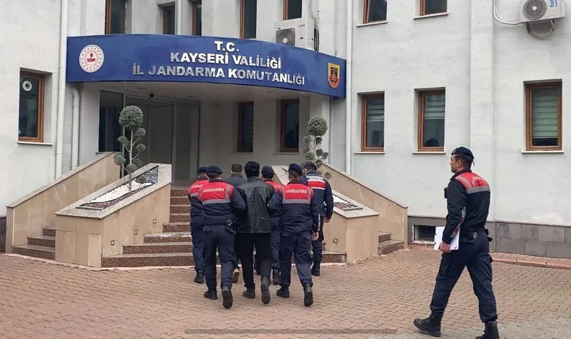 Jandarmadan DEAŞ operasyonu: 2 gözaltı
