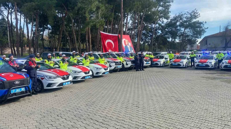Çanakkale’de kolluk birimlerine 95 yeni araç
