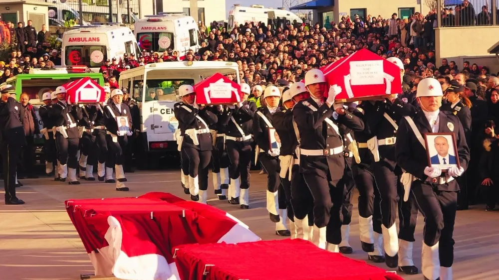 Şehit polis memurları son yolculuklarına uğurlandı