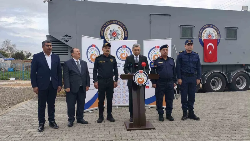 Antalya Valisi Hulusi Şahin: 