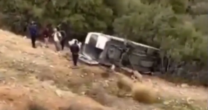 Gaziantep’te tarım işçilerini taşıyan minibüs şarampole uçtu: 1 ölü, 3 ağır yaralı
