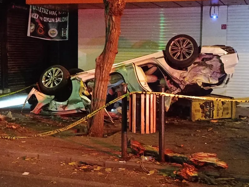 Takla atan araçta bulunan 1 kişi öldü, 1 kişi yaralandı
