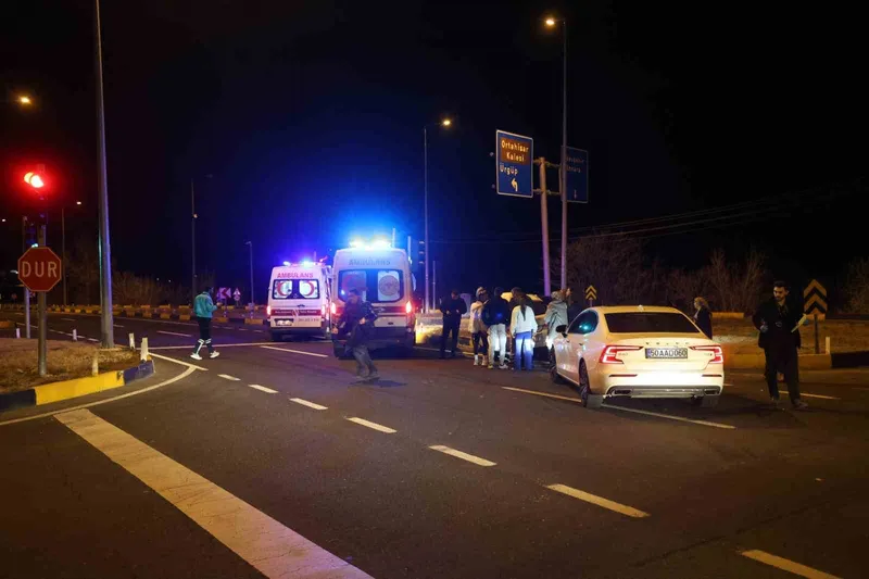 Nevşehir’de kırmızı ışık ihlali kazaya neden oldu: 2 yaralı
