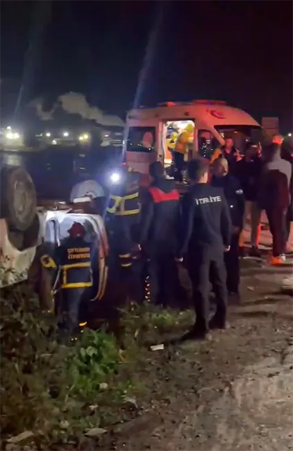 Yalova’da otomobil takla attı: 2 yaralı
