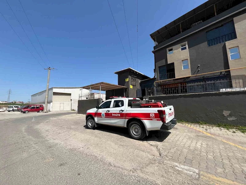 Elini makineye kaptıran fabrika işçisi kadın yaralandı
