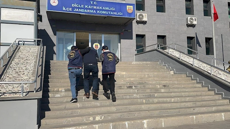 Diyarbakır’da haklarında arama kaydı bulunan 3 kişi yakalandı
