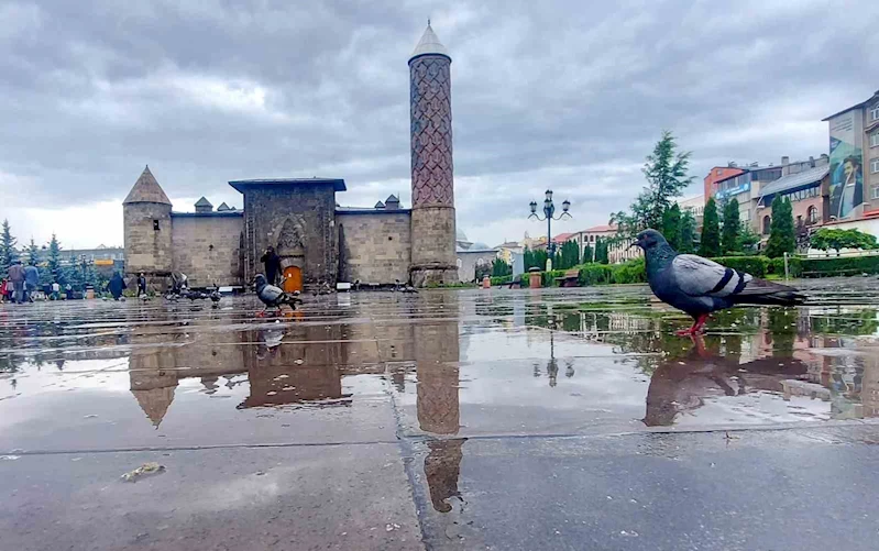 Meteorolojiden kuvvetli yağış uyarısı
