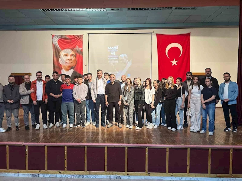 Soma’da Ahmet Sula’dan unutulmaz bir seminer
