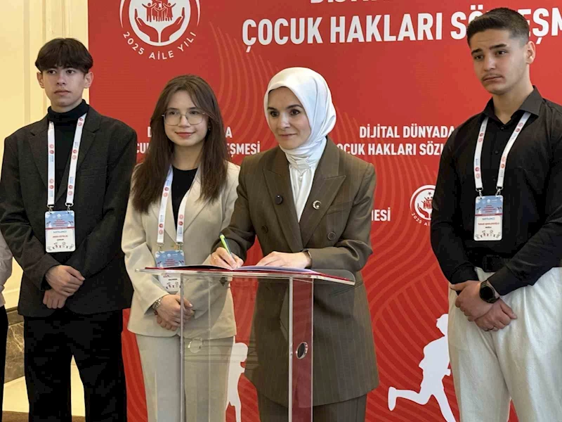 Aile ve Sosyal Hizmetler Bakanı Göktaş, 