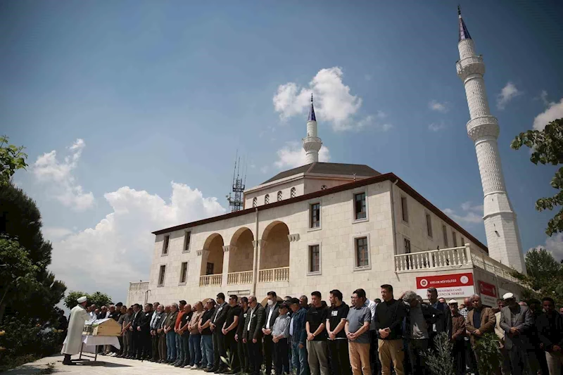 Hayatını kaybeden akademisyen son yolculuğuna uğurlandı
