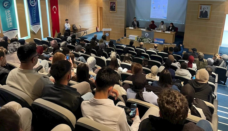 Bayburt’ta ilaç atıklarının geri dönüştürülmesi konulu panel düzenlendi
