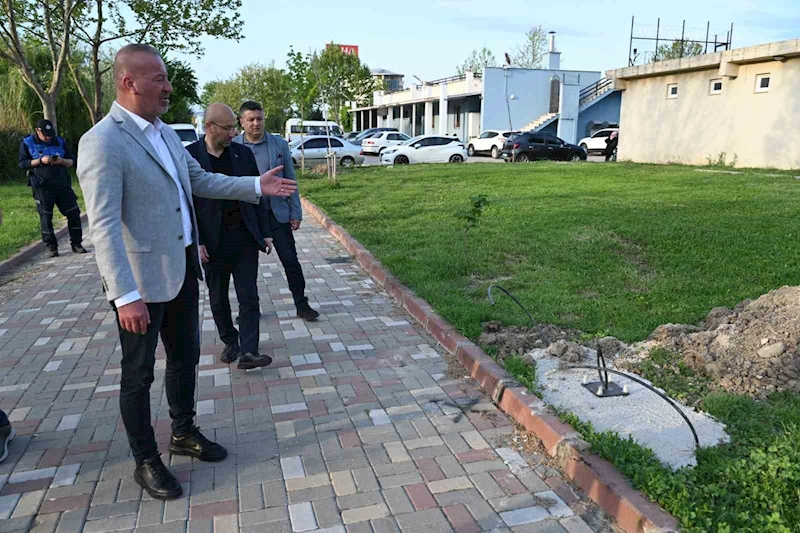 Atatürk Kültür Parkı aydınlatılıyor

