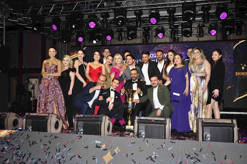Gayrimenkulün yıldızları ödüllendirildi
