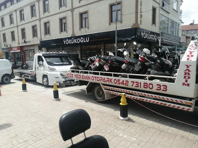 Yalvaç’ta tescil plakası bulunmayan 55 motosiklet trafikten men edildi
