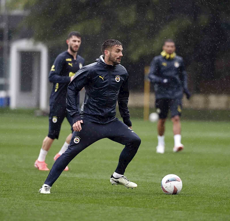 Fenerbahçe, Beşiktaş derbisi hazırlıklarına devam etti

