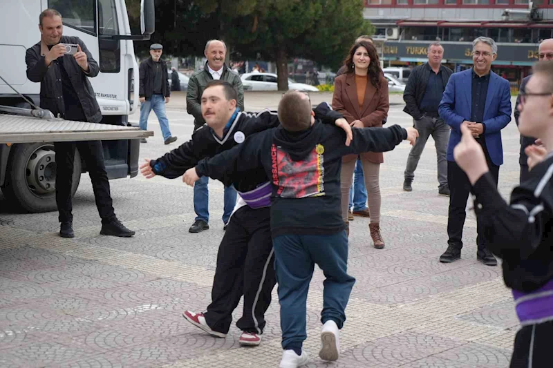 Samsun’da Engelliler Haftası renkli etkinliklerle kutlandı
