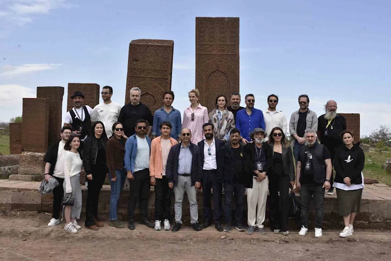 Ahlat’taki tarihi Selçuklu Mezarlığı’na ünlü akını
