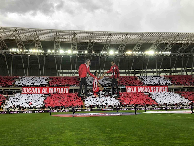 Sivasspor taraftarlarından koreografi
