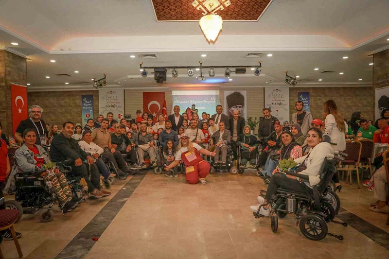 Keçiören’de ‘Engelliler Haftası’ ve ‘Anneler Günü’ birlikte kutlandı
