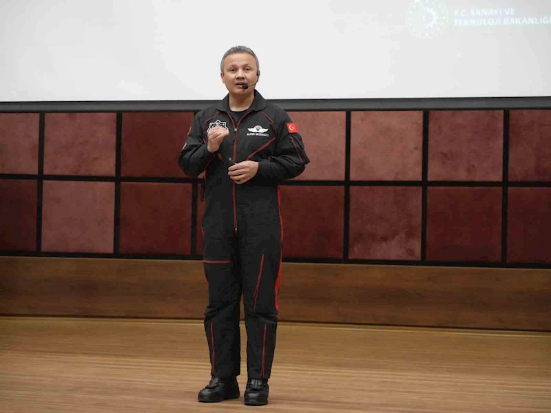 Astronot Alper Gezeravcı: 