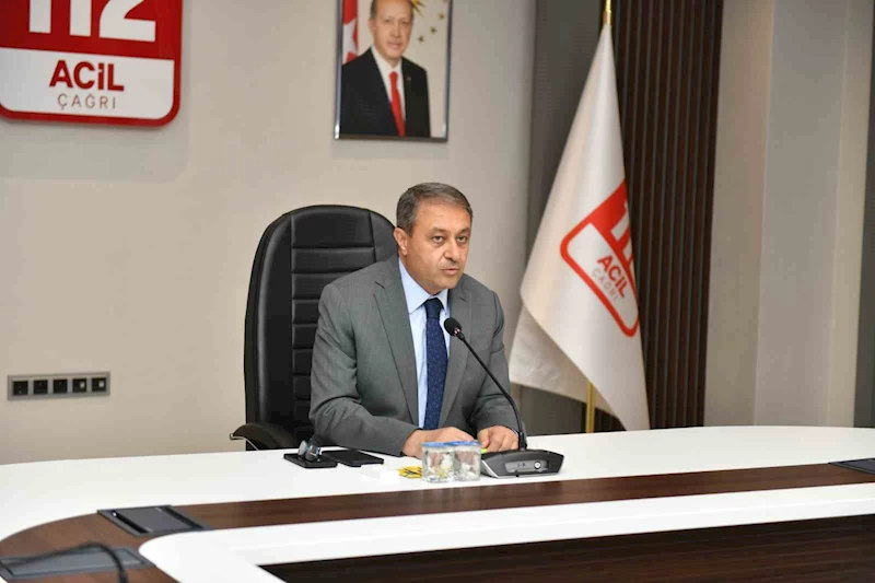 Yorgun mermi 2 kişiyi hastanelik etti
