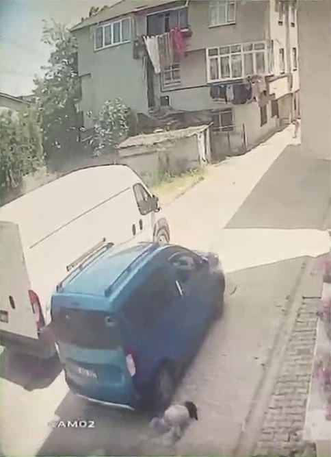 Sultanbeyli’de feci kaza: 4 yaşındaki çocuk hayatını kaybetti
