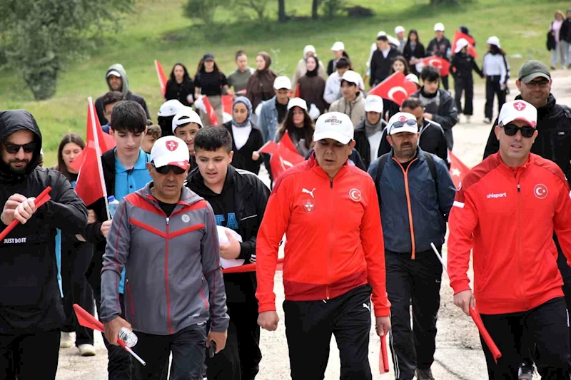 19 Mayıs Gençlik Haftası’nda coşkulu yürüyüş
