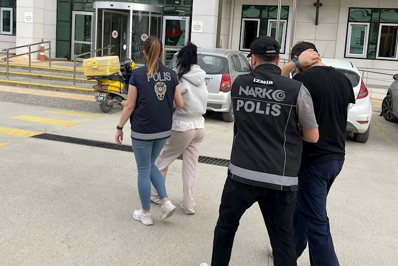 İzmir’in turistik ilçelerinde zehir tacirlerine operasyon

