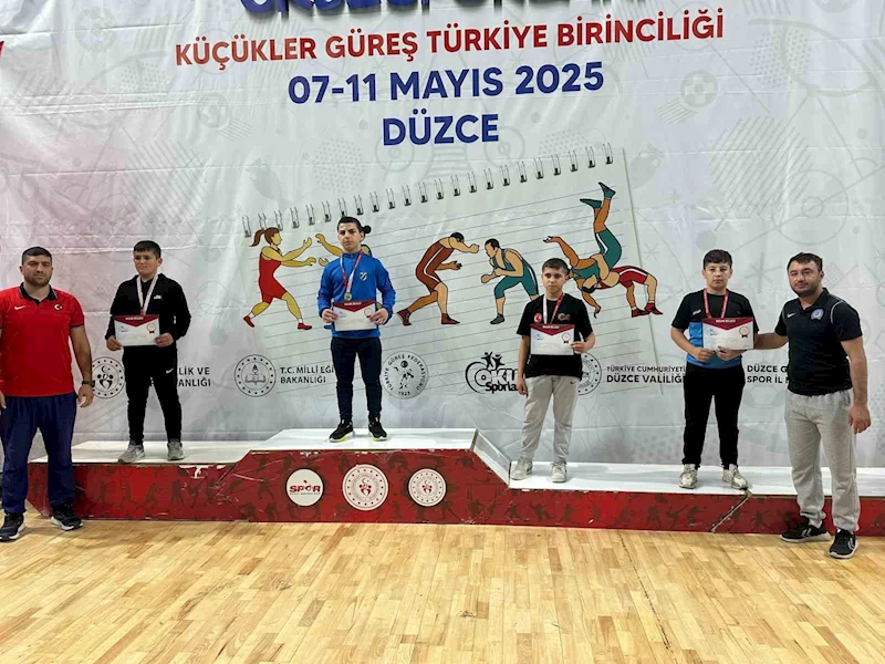 Kartepeli güreşçi Türkiye şampiyonu oldu
