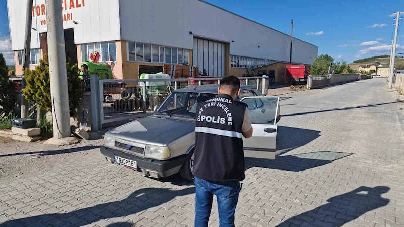 Çaldıkları otomobille drift atan çocuklar 