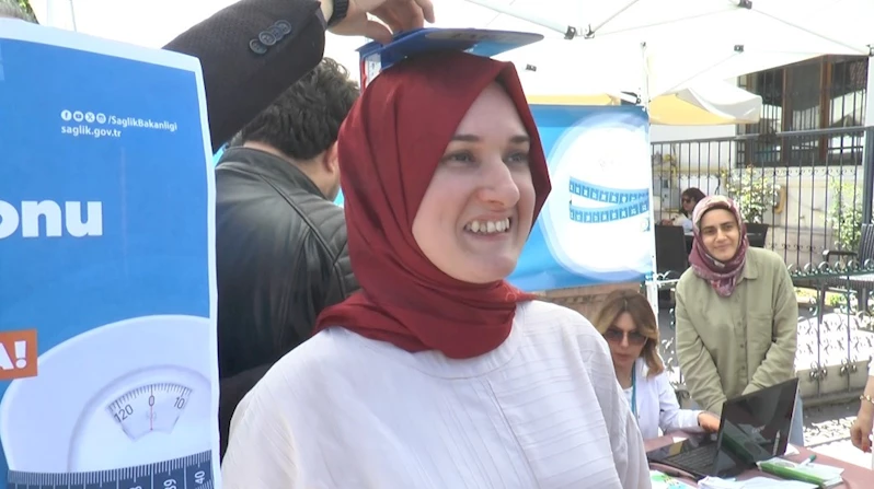 (ÖZEL) ’İdeal Kilonu Öğren, Sağlıklı Yaşa’ uygulamasında vatandaşla sağlık personeli arasında ilginç diyaloglar
