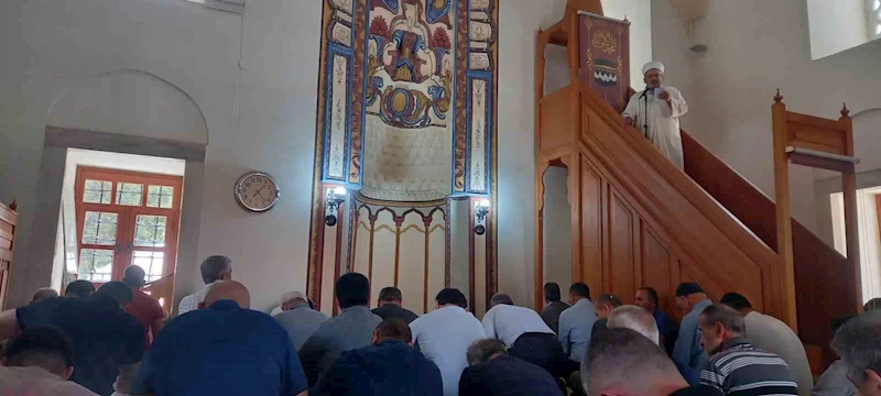 Diyanet’ten gençlere ‘evlenin’ ebeveynlere de ‘evlilikleri zorlaştırmayın’ çağrısı
