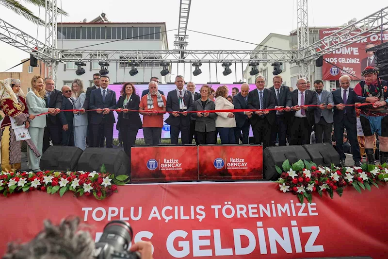 CHP Genel Başkanı Özel, Didim’de toplu açılış törenine katıldı
