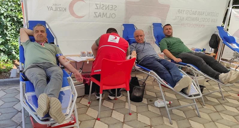 Halk Eğitim Merkezinde kan bağış kampanyası düzenlendi
