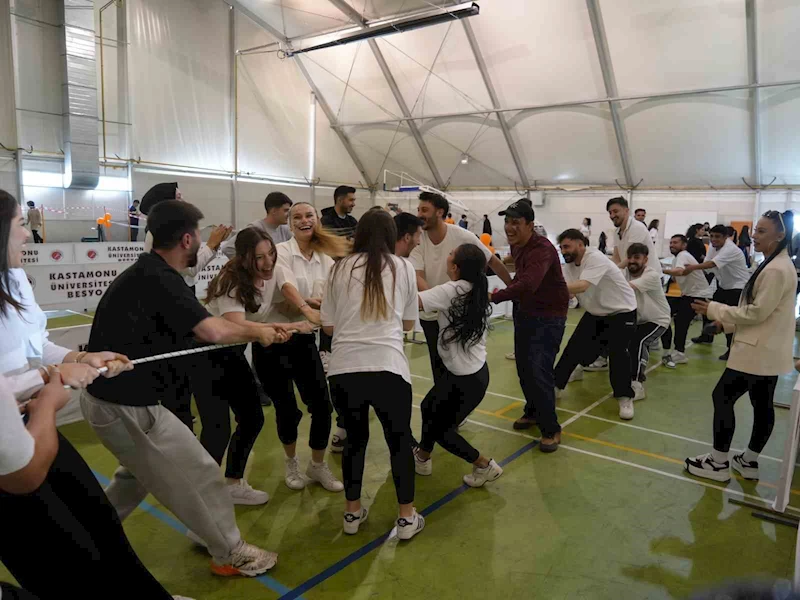 Özel bireyler için özel şenlik: Doyasıya eğlendiler
