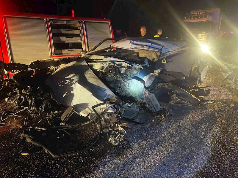 Hurdaya dönen otomobilde hayatını kaybetti
