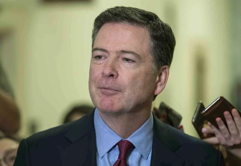 Eski FBI Direktörü Comey, 