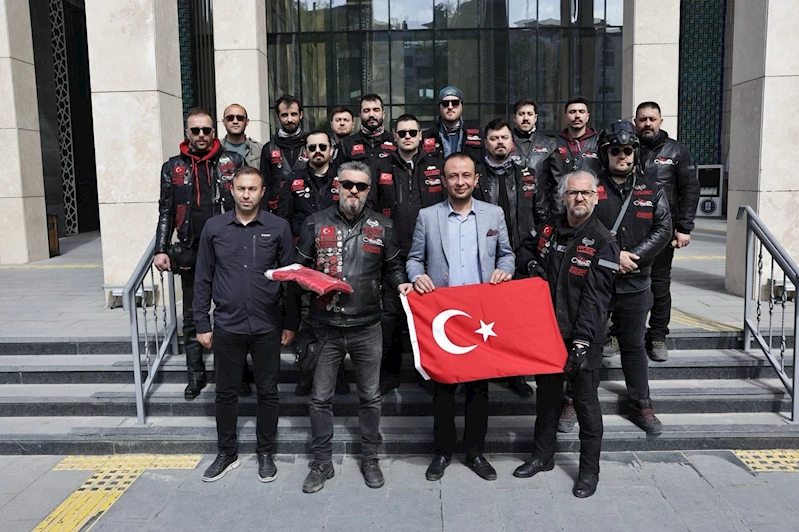 Kütahya’dan Anıtkabir’e şanlı Türk bayrağı yolculuğu

